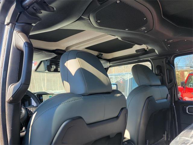 new 2026 Jeep Gladiator car, priced at $64,910