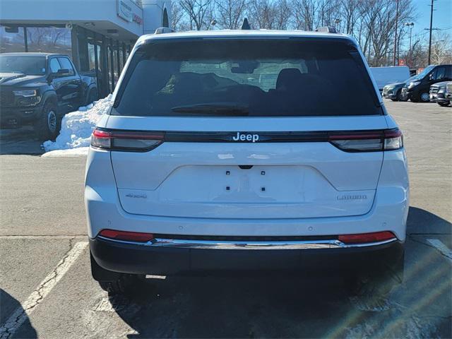 new 2025 Jeep Grand Cherokee car, priced at $35,750
