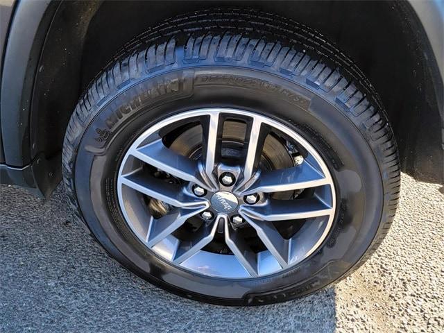 used 2017 Jeep Grand Cherokee car, priced at $14,995