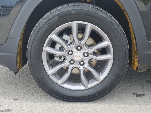 used 2024 GMC Terrain car, priced at $22,129