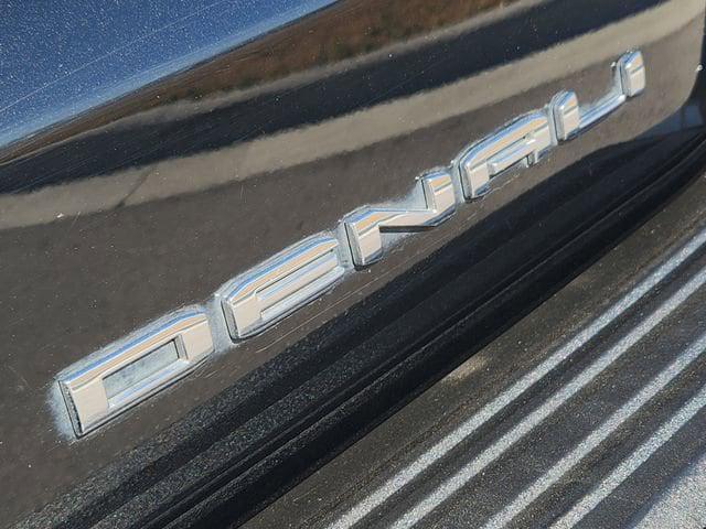 used 2021 GMC Yukon car, priced at $48,729