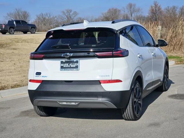 used 2022 Chevrolet Bolt EUV car, priced at $18,909