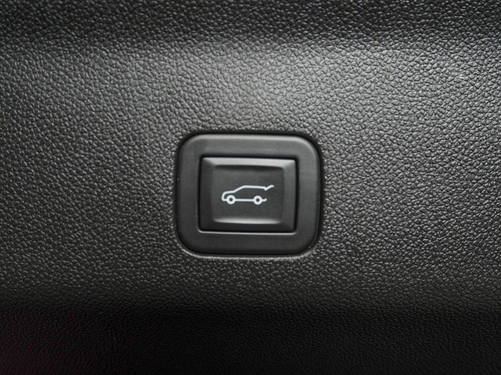 used 2025 Cadillac Escalade car, priced at $105,991
