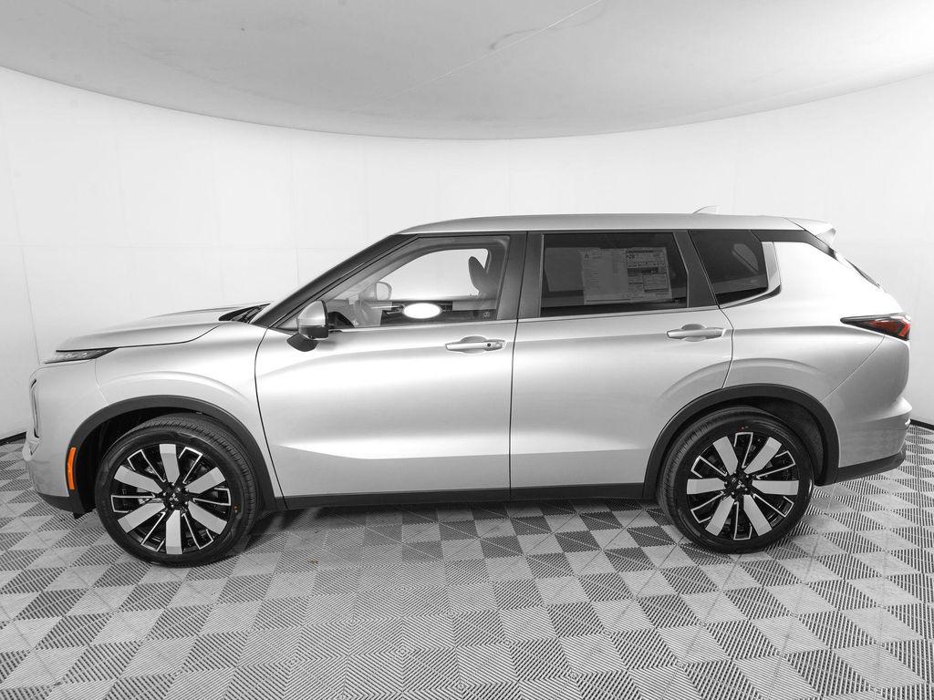 new 2026 Mitsubishi Outlander car, priced at $35,494