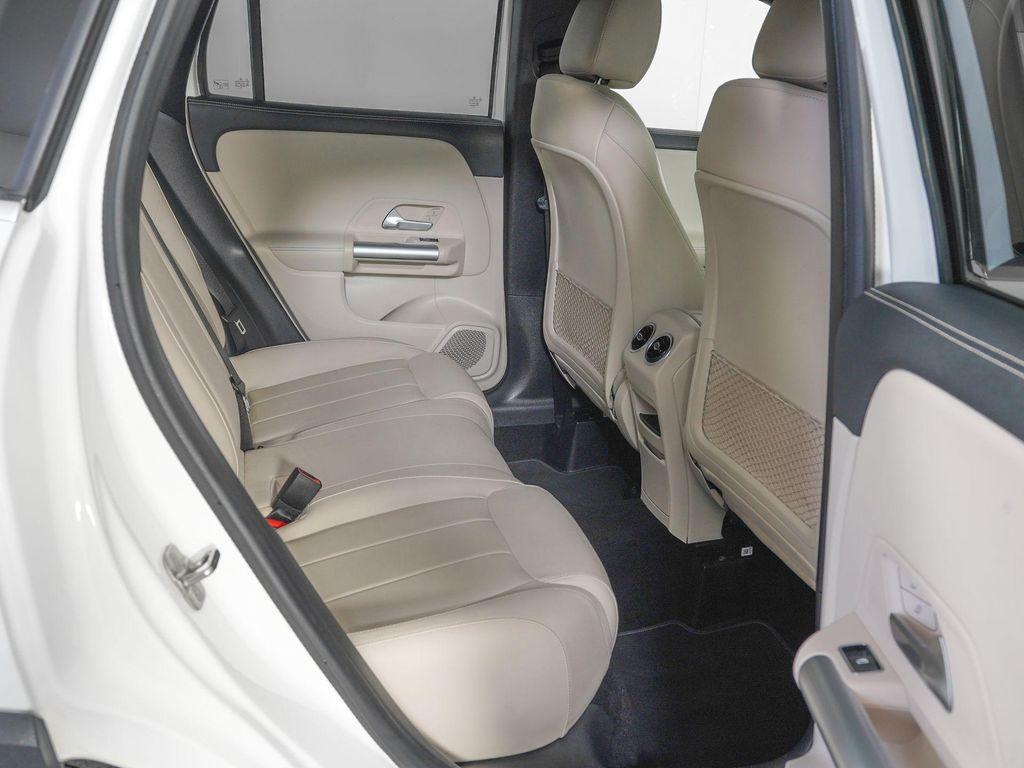 used 2025 Mercedes-Benz GLA 250 car, priced at $36,417