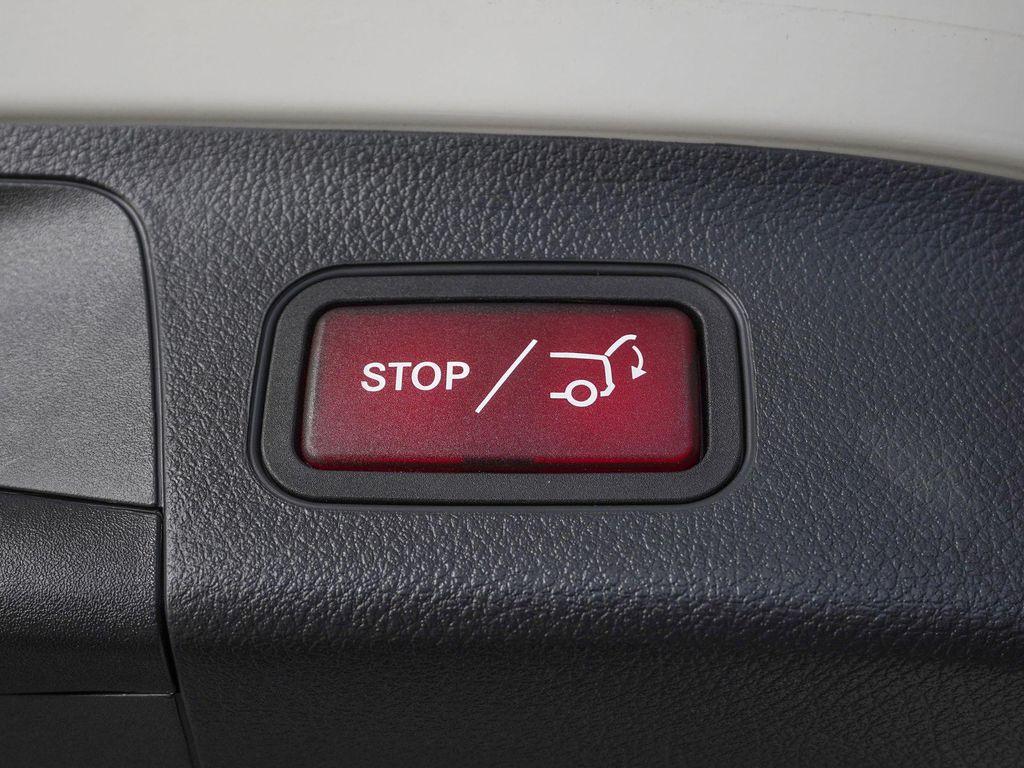 used 2025 Mercedes-Benz GLA 250 car, priced at $36,417