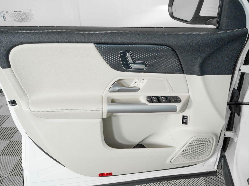 used 2025 Mercedes-Benz GLA 250 car, priced at $36,417