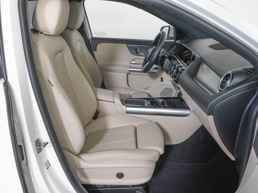 used 2025 Mercedes-Benz GLA 250 car, priced at $36,417