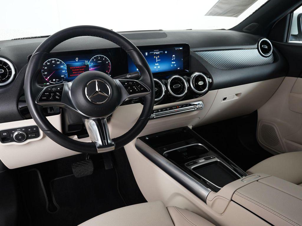 used 2025 Mercedes-Benz GLA 250 car, priced at $36,417