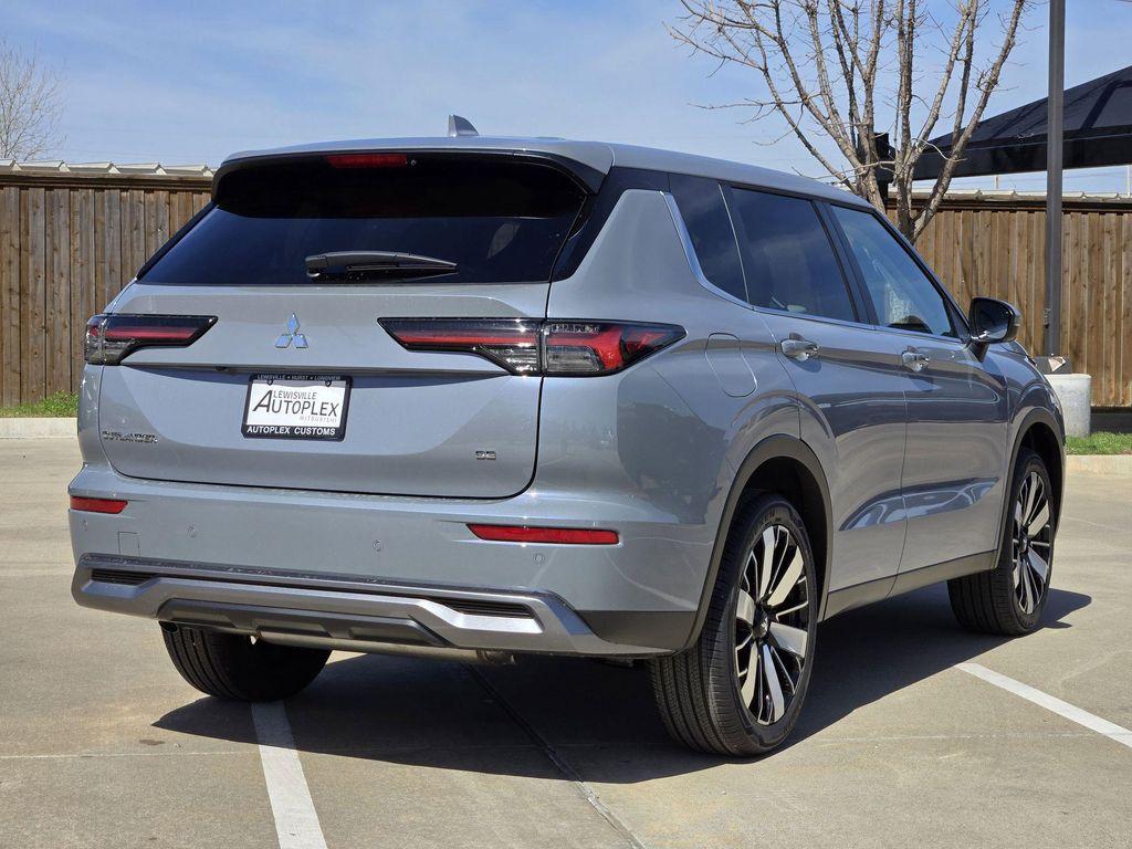 new 2026 Mitsubishi Outlander car