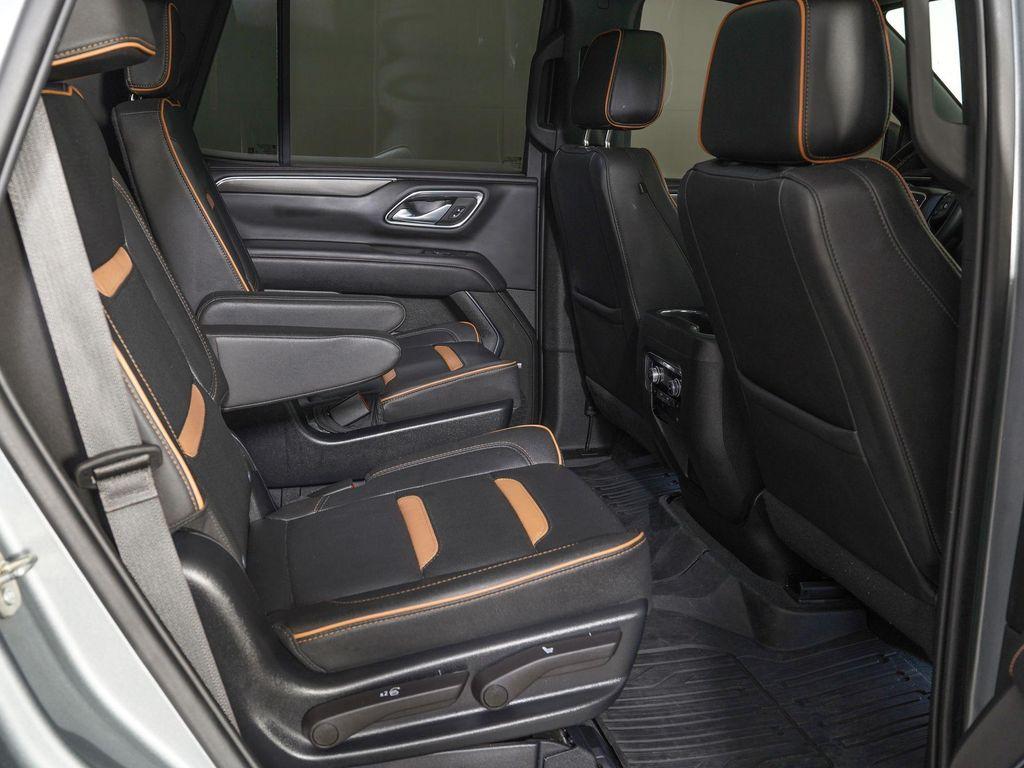 used 2023 GMC Yukon car, priced at $52,649