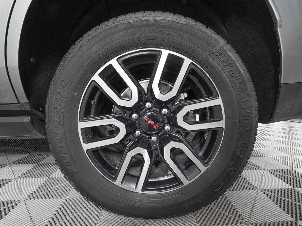 used 2023 GMC Yukon car, priced at $52,649