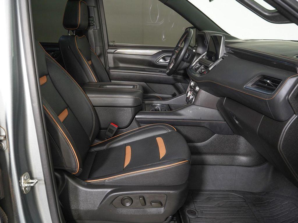 used 2023 GMC Yukon car, priced at $52,649