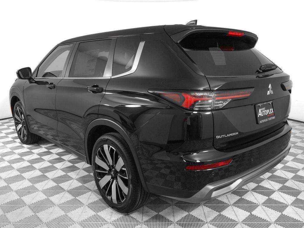 new 2026 Mitsubishi Outlander car