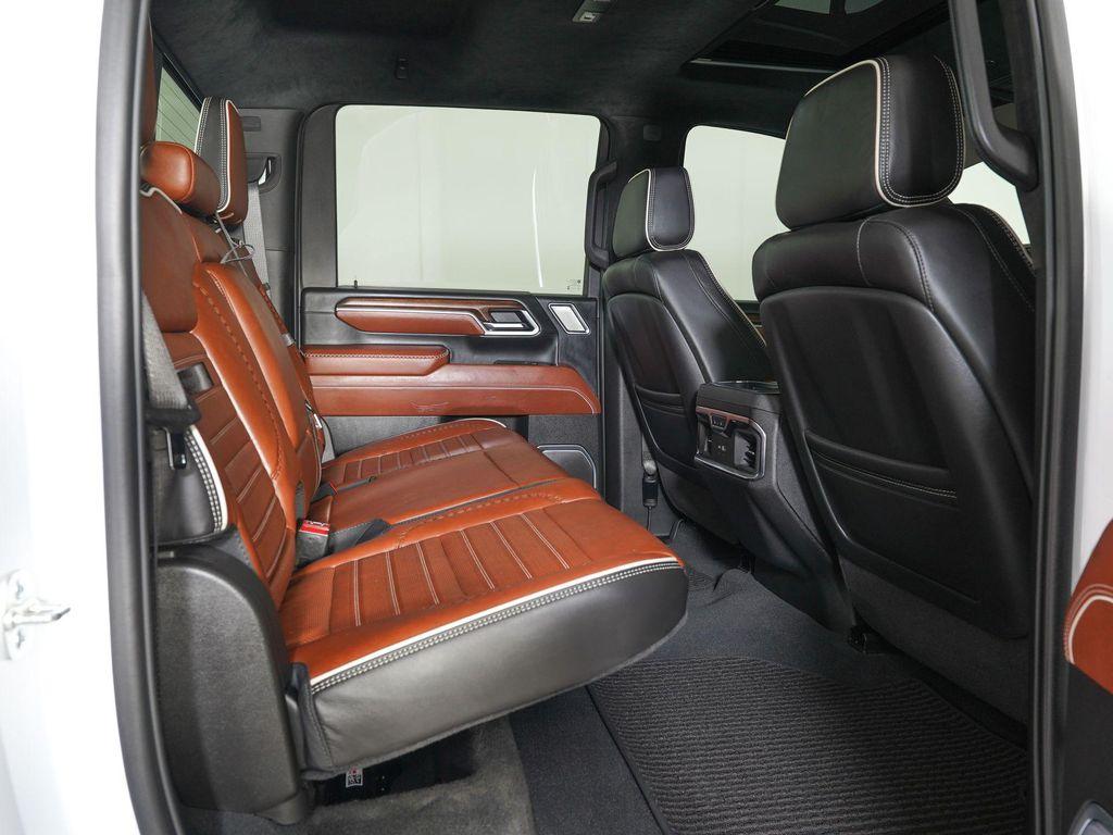 used 2025 GMC Sierra 2500 car, priced at $89,215
