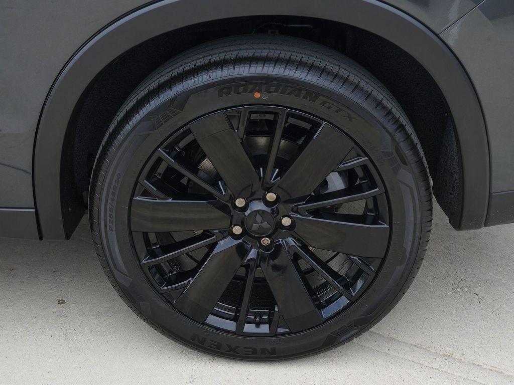 new 2026 Mitsubishi Outlander car, priced at $34,024