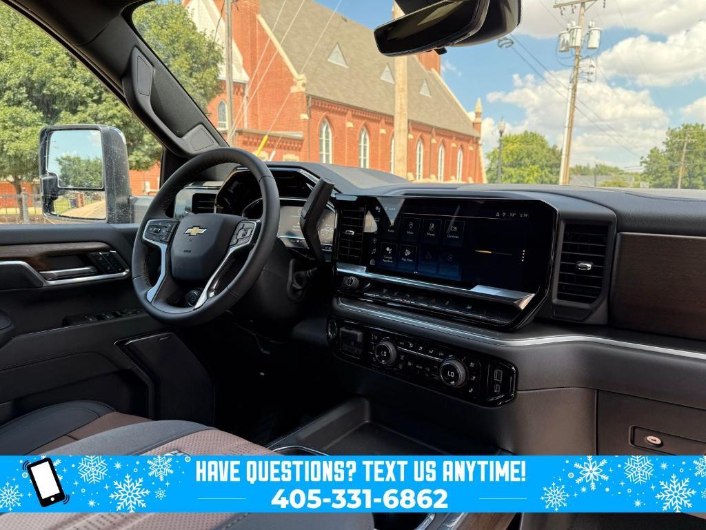 new 2025 Chevrolet Silverado 3500 car, priced at $77,950