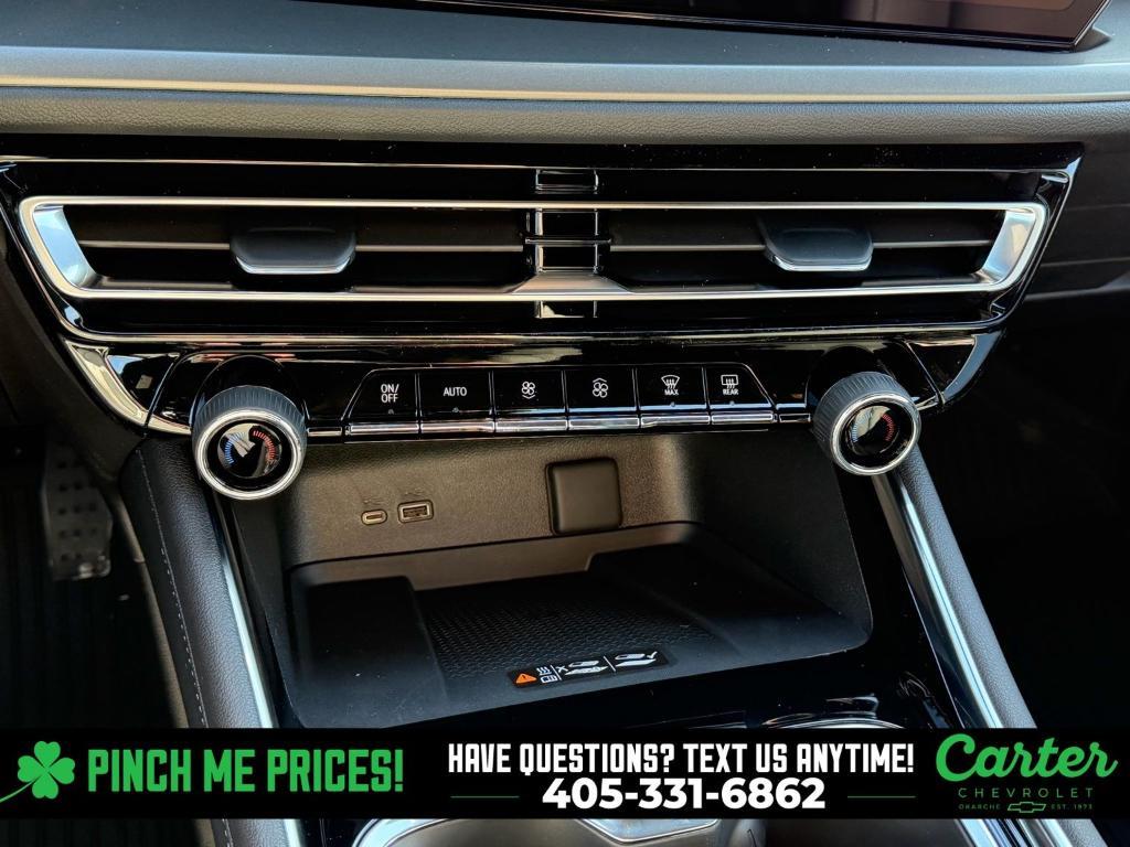 new 2026 Chevrolet Traverse car, priced at $45,148