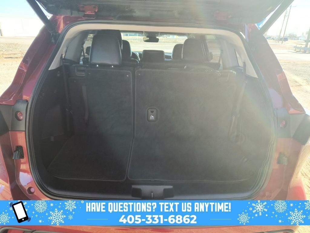 used 2022 Toyota Highlander car, priced at $28,000