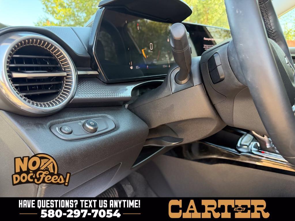 used 2025 Chevrolet Trax car, priced at $24,214