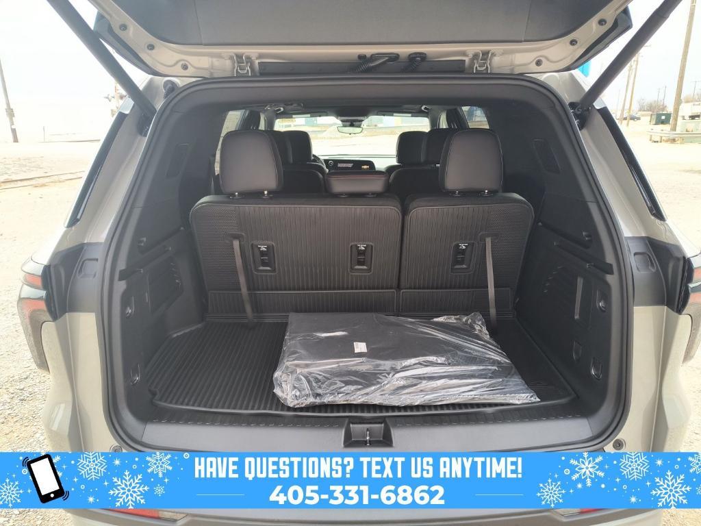 new 2026 Chevrolet Traverse car, priced at $56,627