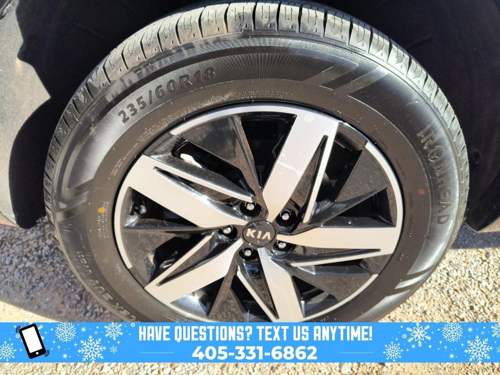 used 2021 Kia Sorento car, priced at $21,900