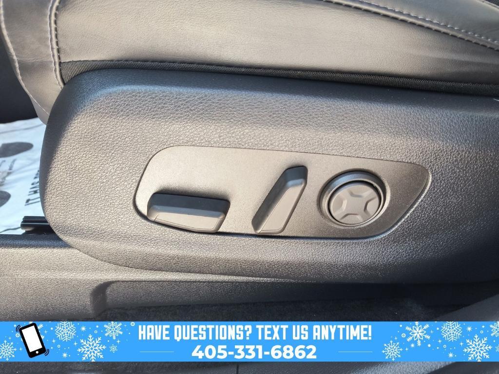 used 2025 Kia Carnival car, priced at $34,572