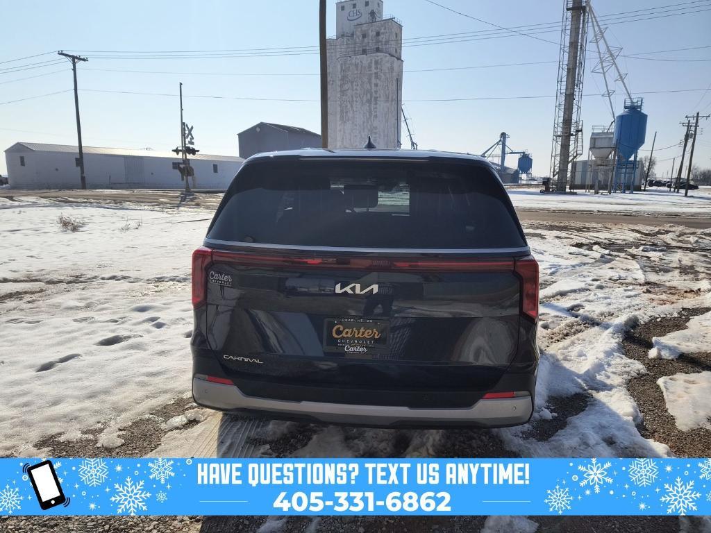 used 2025 Kia Carnival car, priced at $34,572