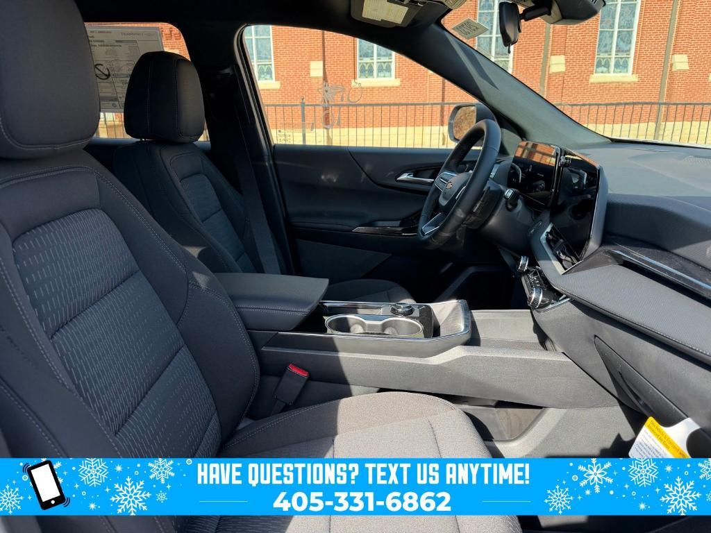 new 2026 Chevrolet Equinox car, priced at $30,068