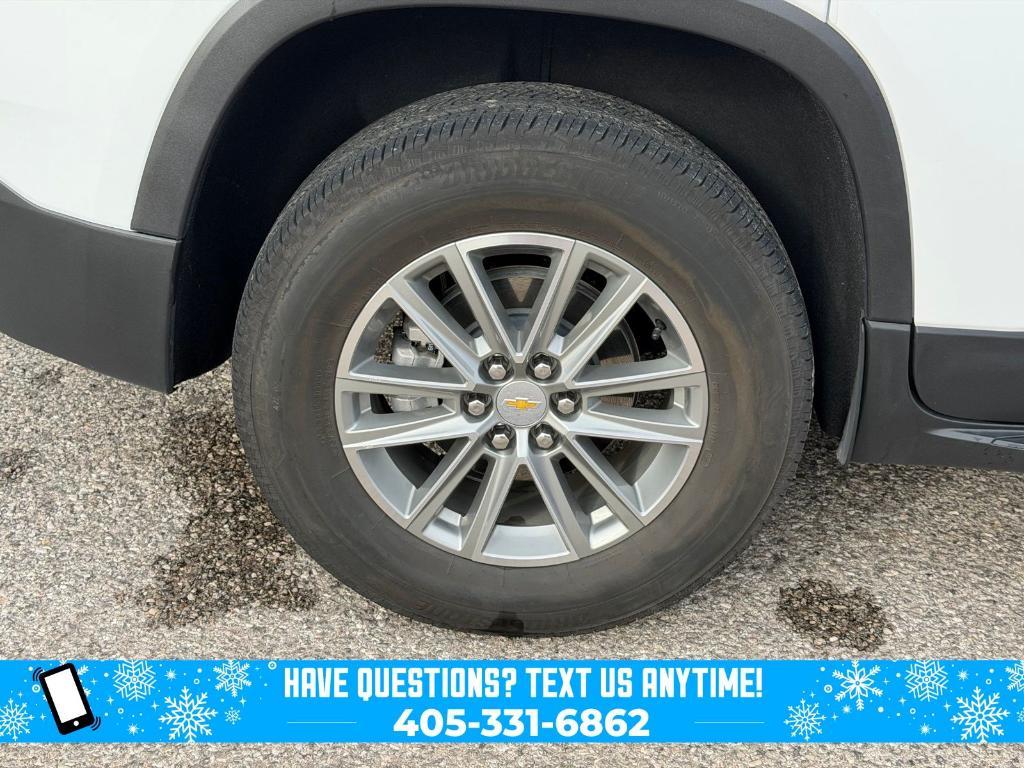 used 2023 Chevrolet Traverse car, priced at $31,900
