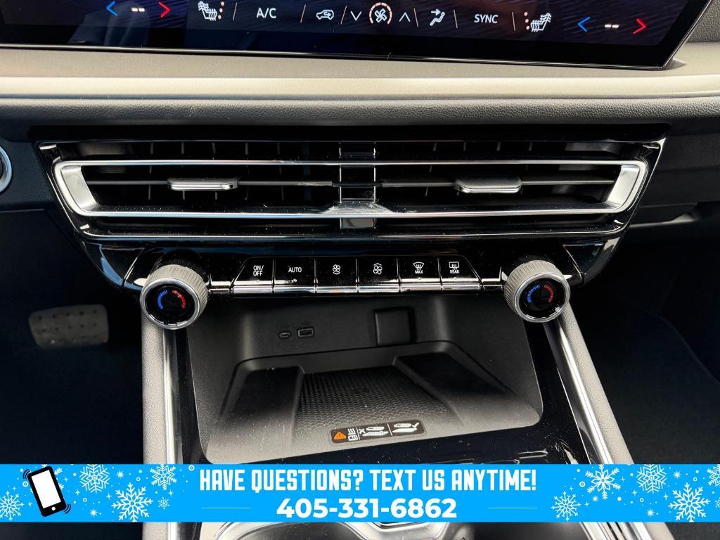 new 2026 Chevrolet Traverse car, priced at $43,153