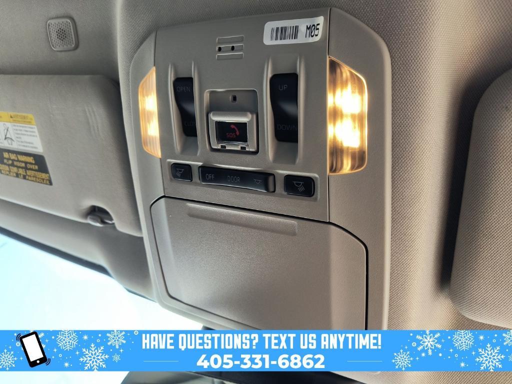 used 2023 Toyota Highlander Hybrid car, priced at $35,000