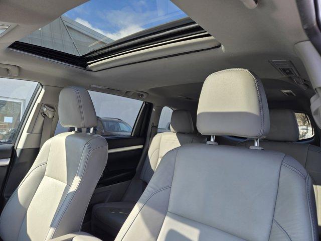 used 2019 Toyota Highlander car, priced at $26,672