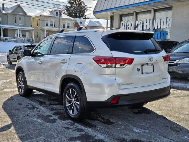 used 2019 Toyota Highlander car, priced at $26,672