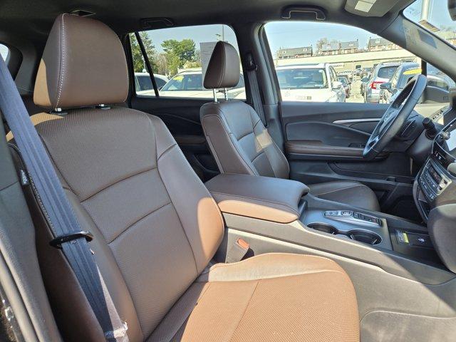 used 2025 Honda Passport car, priced at $39,876