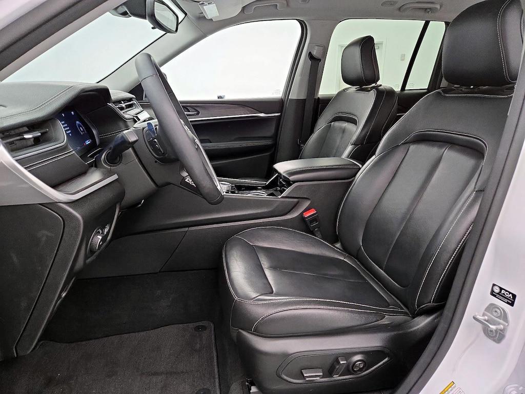 used 2023 Jeep Grand Cherokee car, priced at $30,998