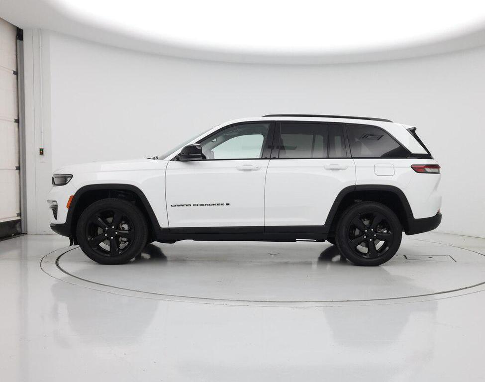 used 2023 Jeep Grand Cherokee car, priced at $30,998