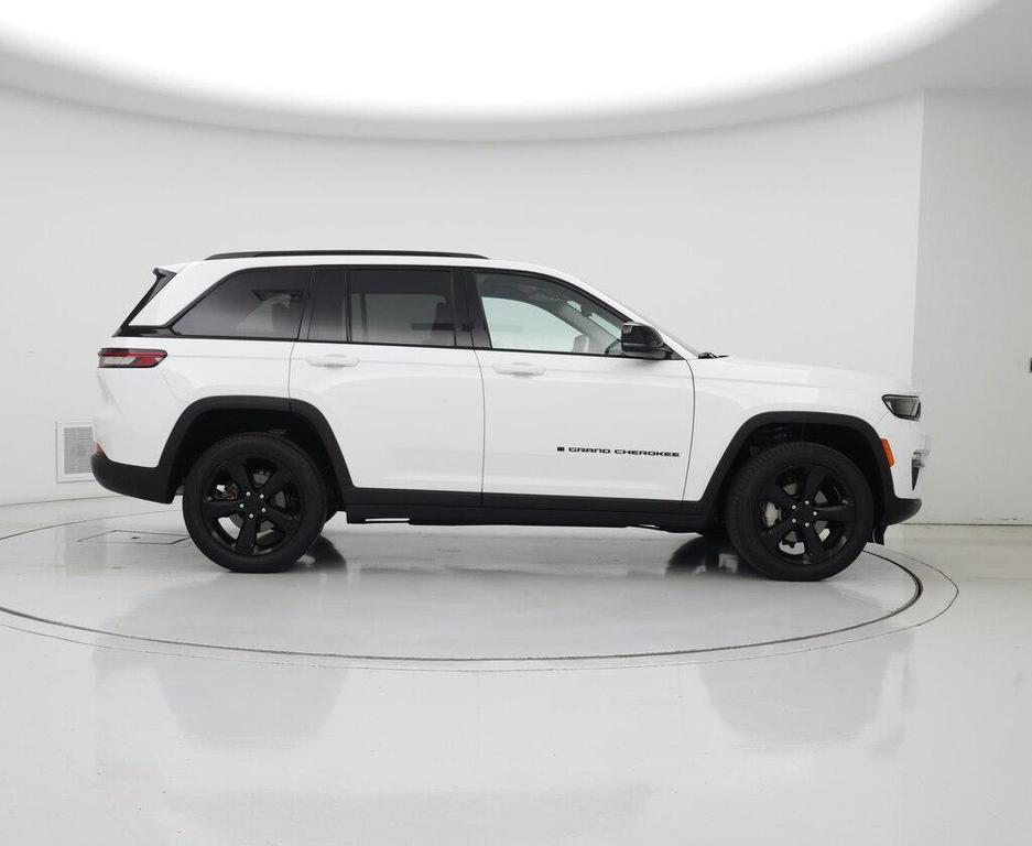 used 2023 Jeep Grand Cherokee car, priced at $30,998