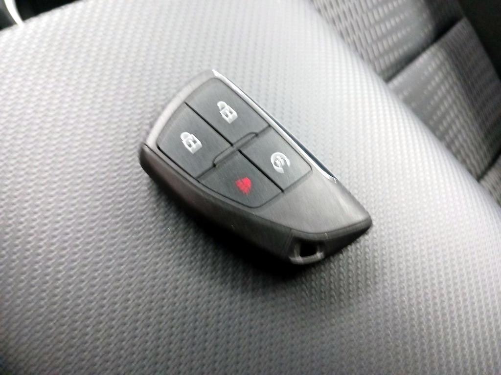 used 2025 Chevrolet Equinox car, priced at $26,998