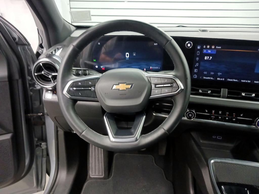 used 2025 Chevrolet Equinox car, priced at $26,998
