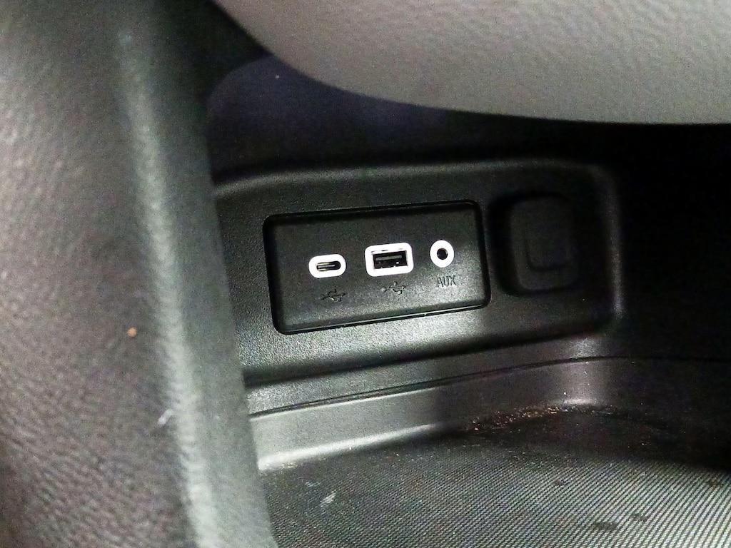 used 2023 Chevrolet Equinox car, priced at $21,998