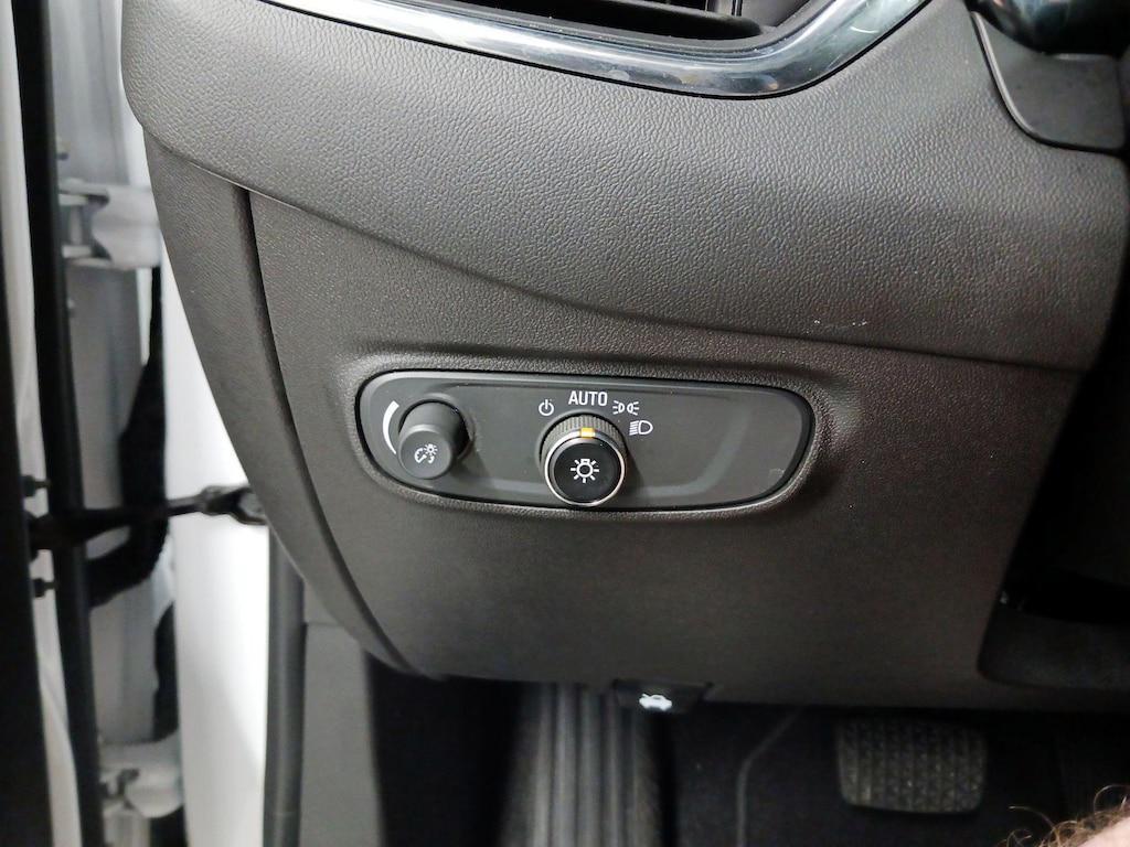 used 2023 Chevrolet Equinox car, priced at $21,998