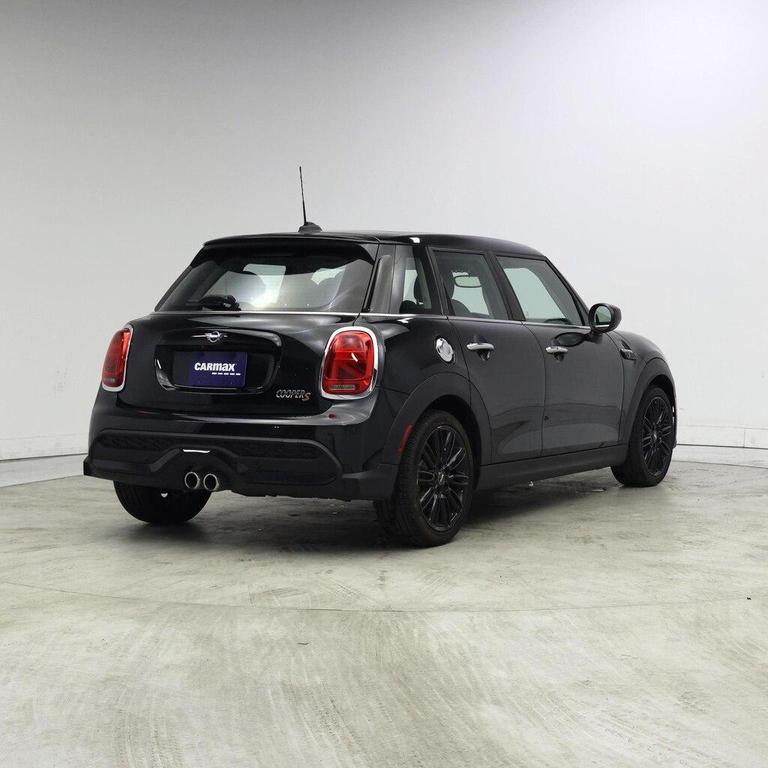 used 2024 MINI Hardtop car, priced at $28,998