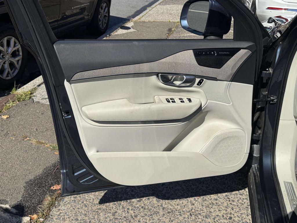 used 2024 Volvo XC90 car, priced at $40,985