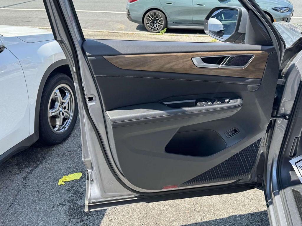 used 2025 Volkswagen Atlas car, priced at $32,985