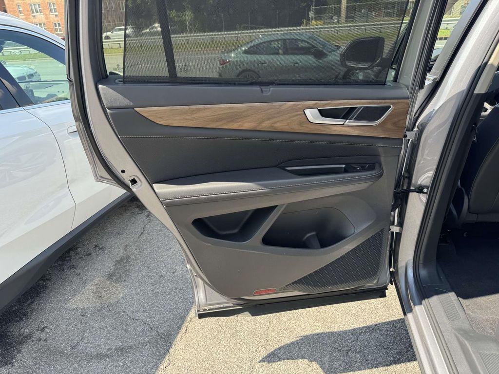 used 2025 Volkswagen Atlas car, priced at $32,985