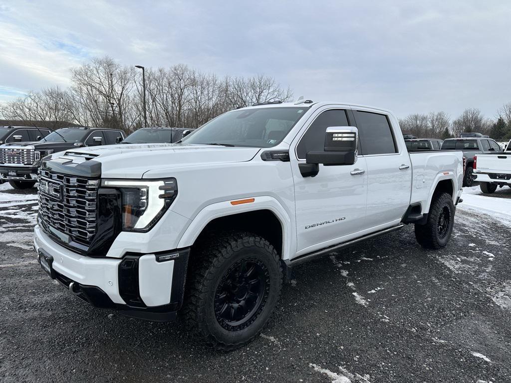 used 2025 GMC Sierra 3500 car, priced at $88,900