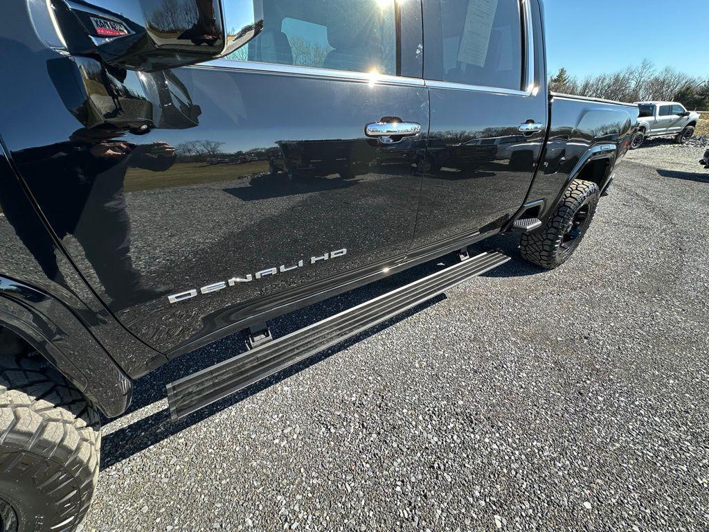 used 2023 GMC Sierra 2500 car, priced at $66,900