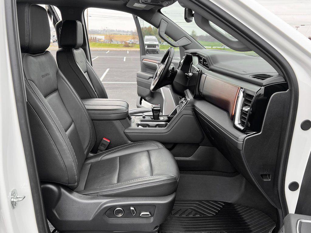 used 2025 GMC Sierra 1500 car, priced at $59,900