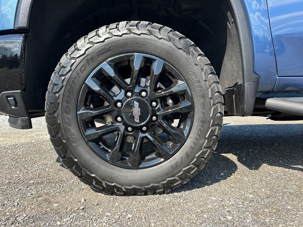 used 2025 Chevrolet Silverado 2500 car, priced at $62,000